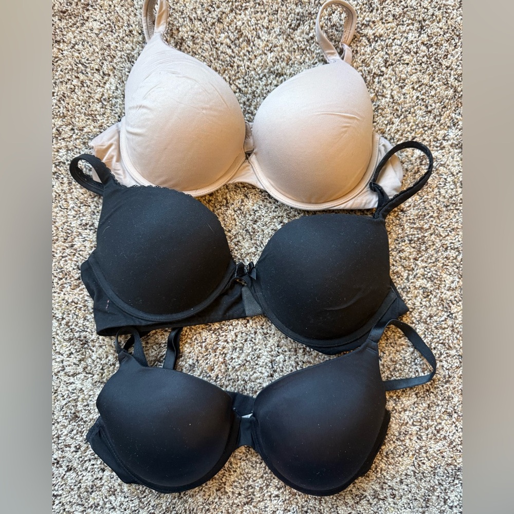 Lot of 3 Victorias Secret/PINK bras